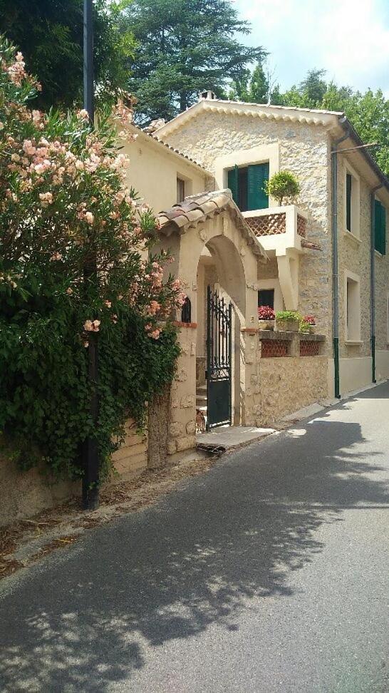 Ferienwohnung Le Jardin Gréoux-les-Bains Exterior foto